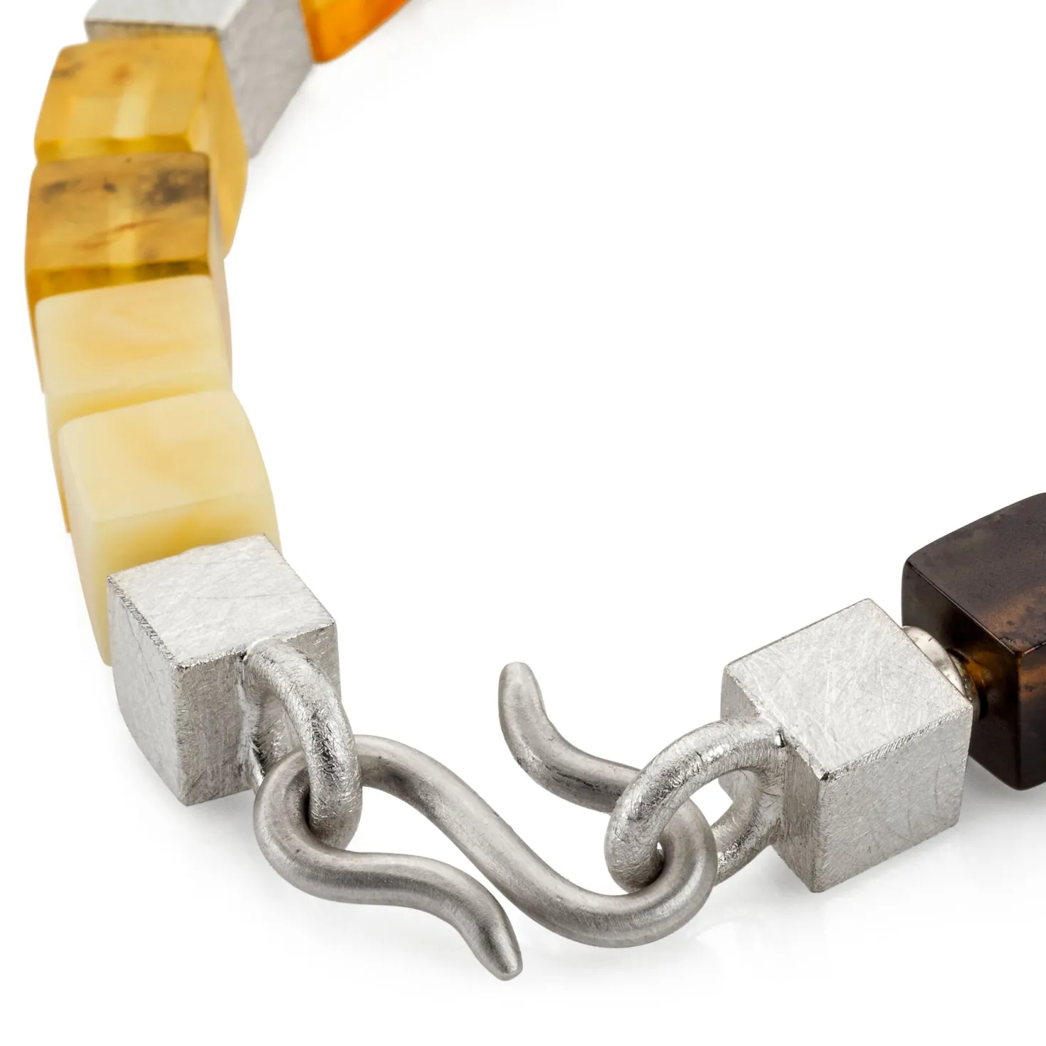 Armband Bernsteinwürfel