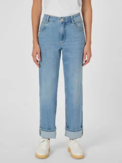 Damenjeans mit Aufschlag