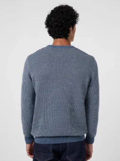 Herrenpullover gemustert