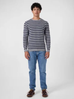 Herrenpullover geringelt