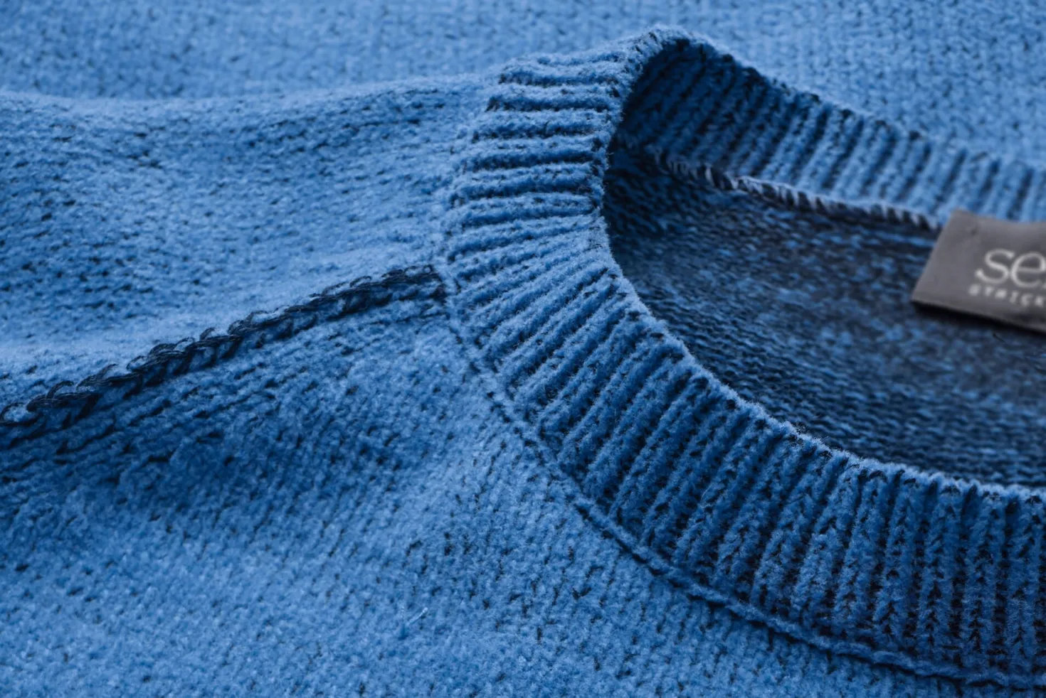 Herrenpullover Raglan