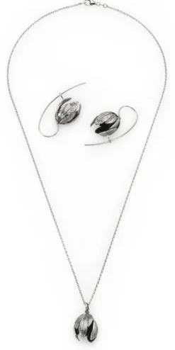 Kette mit Anhänger Blütenkelch, Silber