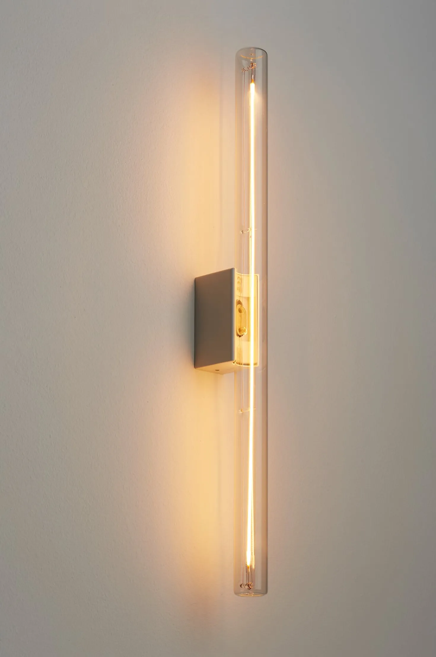 LED-Linienlampe S14d klar