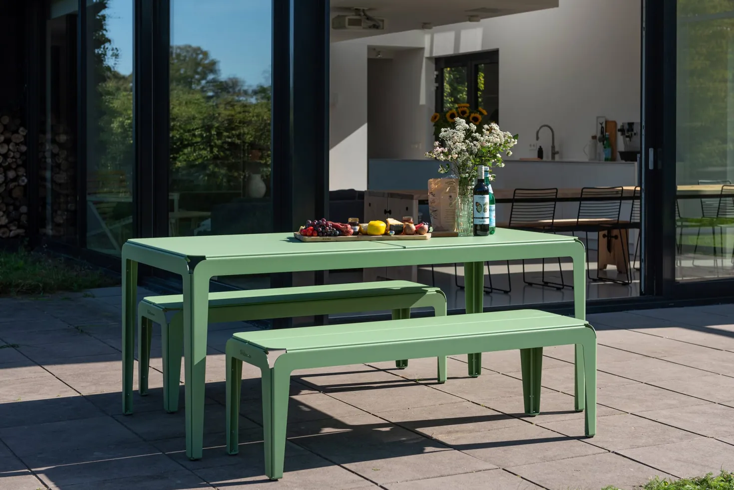 Tisch Bended Table 180