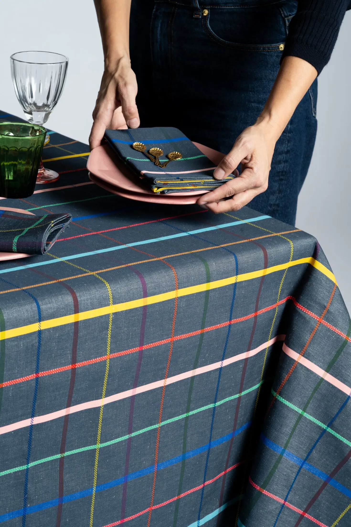 Tischdecke bunt kariert