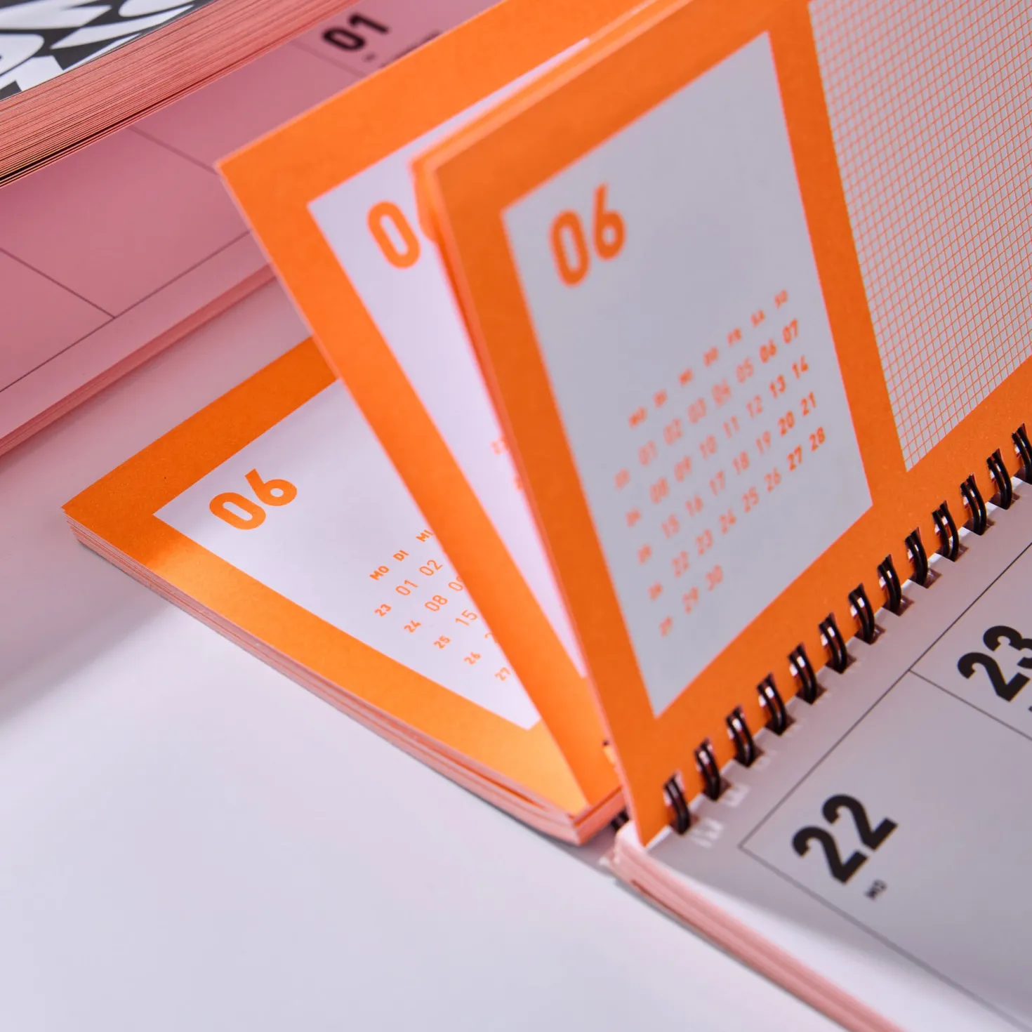 Tischkalender Neon