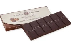 Zartbitterschokolade mit Haselnüssen